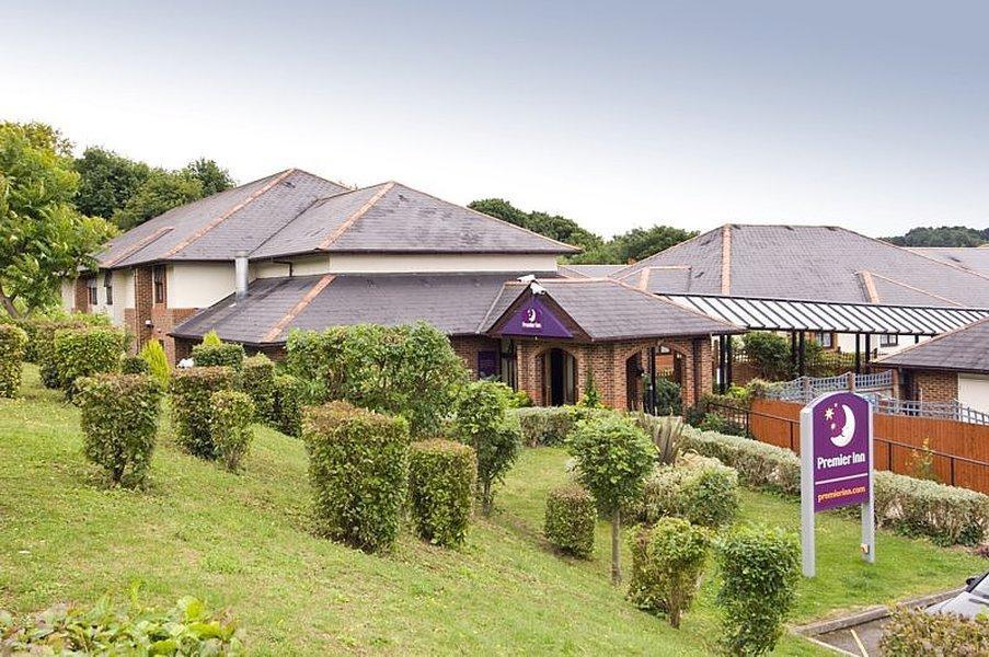 Premier Inn High Wycombe/Beaconsfield Exteriör bild